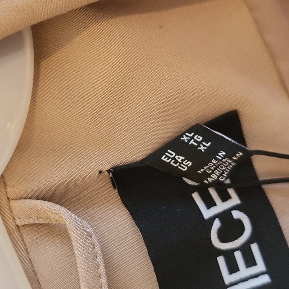 NWT oversized blazer from Pieces - Picture 10 of 11